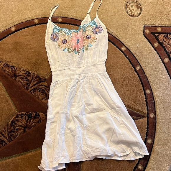 Summer dress - Picture 1 of 3